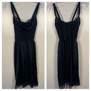 Olga VTG 70s Underwired Satin Nylon Full Slip Lace Trim Lingerie